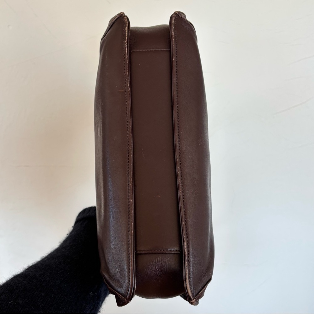 GIVENCHY Whip Rich Brown Leather Shoulder Bag - Picture 7 of 17